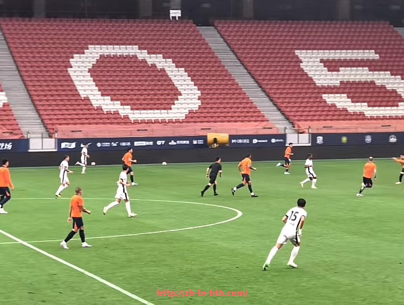 华体会hth登录入口-法甲球员表现趋势分析：谁在上升，谁逐渐淡出？